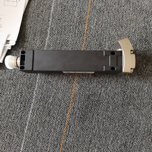 安全開(kāi)關(guān) CET2-AR-CRA-CH-50X-SH-110206 (3)_調(diào)整大小